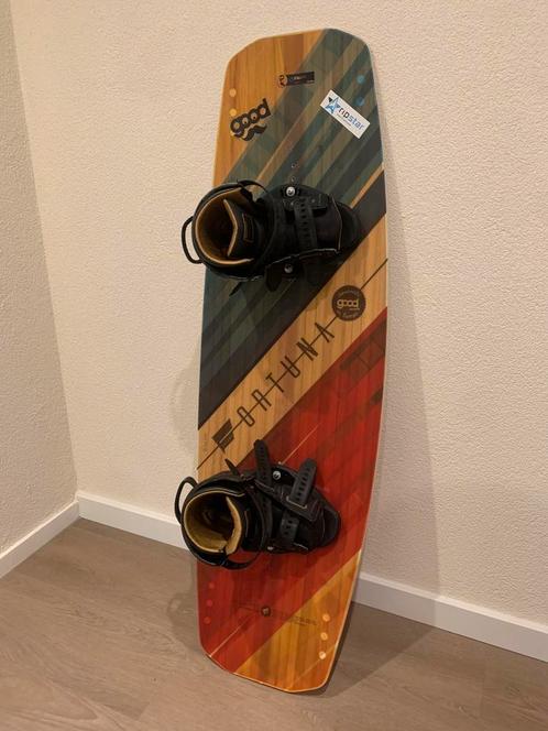 Good wakeboard, Watersport en Boten, Wakeboarden, Gebruikt, Board, Ophalen