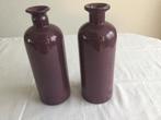 2  PAARSE  DECORATIEVE  FLESSEN      (  NIEUW  ), Huis en Inrichting, Woonaccessoires | Vazen, Overige kleuren, Nieuw, Ophalen of Verzenden