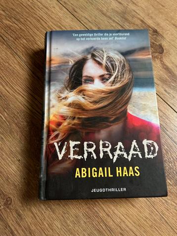 Abigail Haas - Verraad beschikbaar voor biedingen