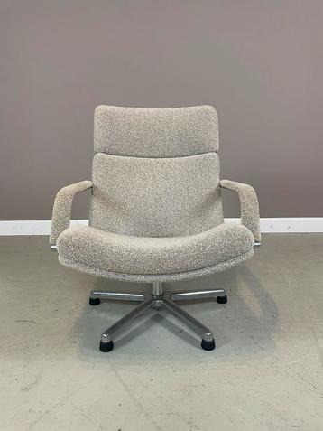 Artifort F141 swivel chair Geoffrey D. Harcourt als nieuw! beschikbaar voor biedingen