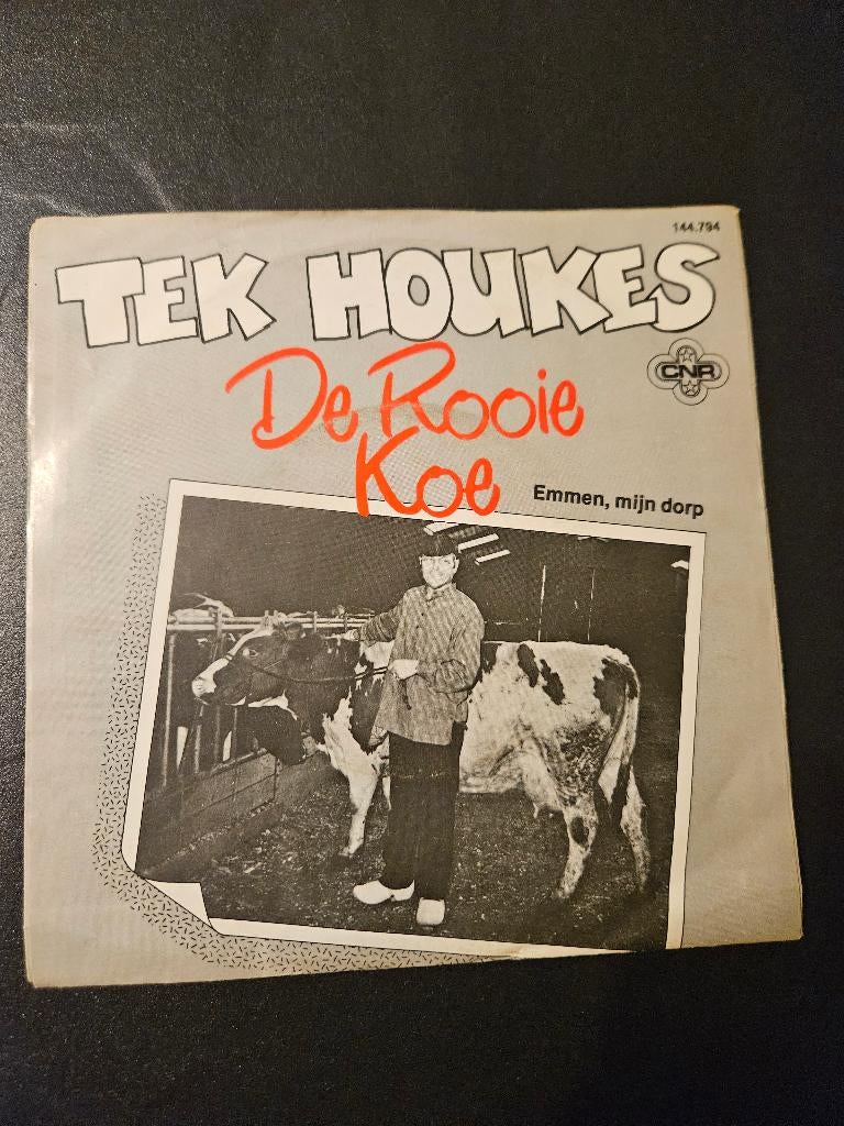 Tek Houkes -De Rooie Koe / Emmen, Mijn Dorp, Gebruikt, 7 inch, Single, Ophalen of Verzenden