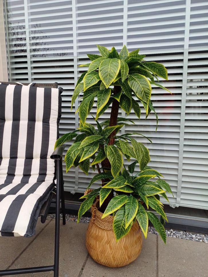 Kunstplant/Boom - 130cm - Realistisch!, Huis en Inrichting, Kamerplanten, Ophalen of Verzenden