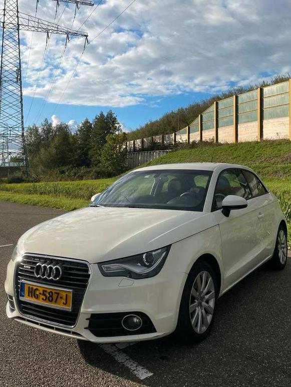 Audi A1 1.4 Tfsi 90KW Ambition Pro Line Wit, Auto's, Audi, Particulier, A1, Adaptieve lichten, Airbags, Airconditioning, Boordcomputer
