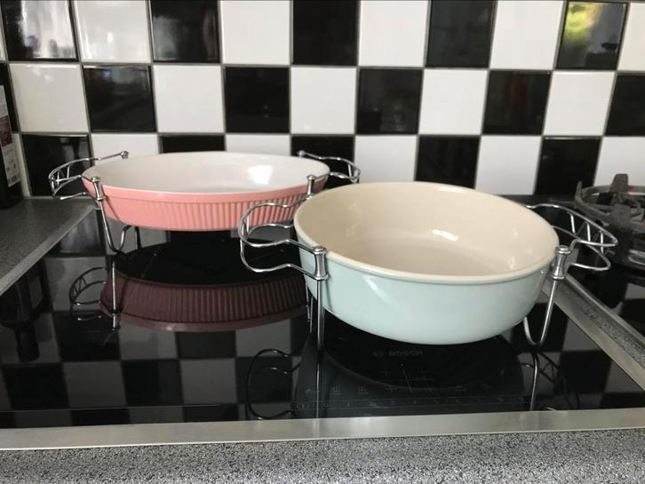 2 Tomado  ovenschaalhouders houder ovenschaalrekje, Antiek en Kunst, Antiek | Keukenbenodigdheden, Ophalen of Verzenden