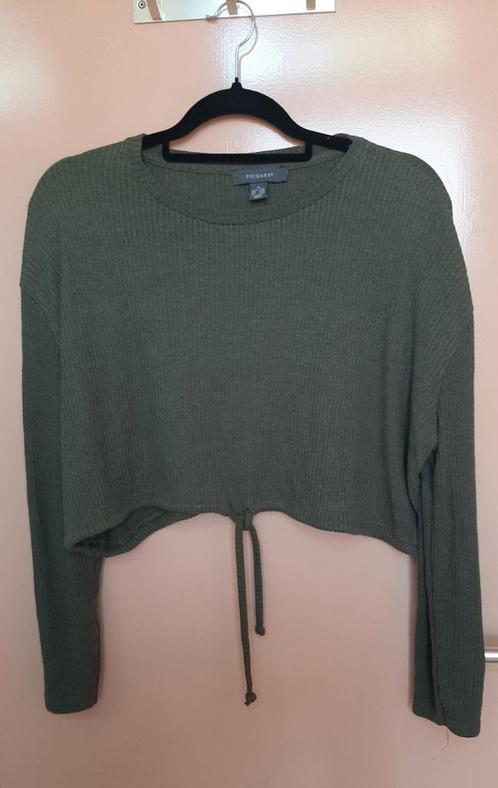 Crop Tops - Primark Maat M en L, Kleding | Dames, Tops, Zo goed als nieuw, Maat 38/40 (M), Groen, Lange mouw, Ophalen of Verzenden