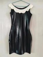 Prachtige latex jurk met ruches, tm 2XL, Verzenden, Nieuw, Zwart, Boven de knie