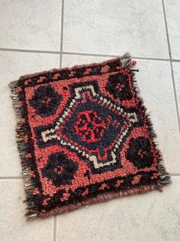Perzisch tapijt, 34x34cm beschikbaar voor biedingen