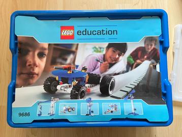 Lego Education 9686 + 9688 beschikbaar voor biedingen