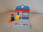 Duplo trein station, Kinderen en Baby's, Speelgoed | Duplo en Lego, Ophalen of Verzenden, Zo goed als nieuw, Duplo