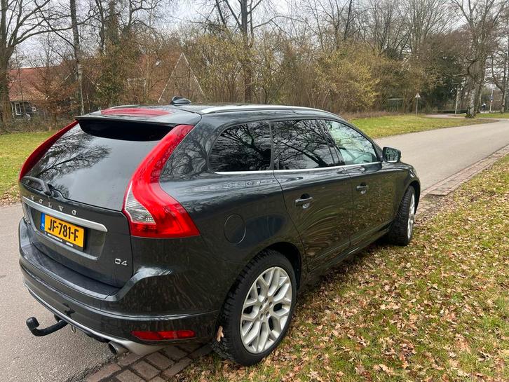 Volvo XC60 2.0 D4 Geartronic 2015 Zwart, Auto's, Volvo, Particulier, XC60, Achteruitrijcamera, Adaptieve lichten, Adaptive Cruise Control