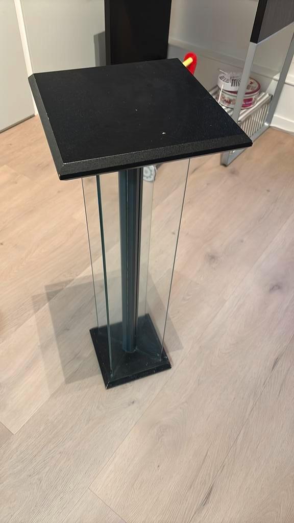 Zwarte standaard met glas, Muziek en Instrumenten, Standaards, Gebruikt, Ophalen