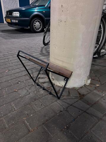 Fietsophangsysteem beschikbaar voor biedingen