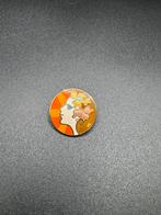 Vintage Emaille Broche Vrouw Profiel, Sieraden, Tassen en Uiterlijk, Broches, Overige materialen, Gebruikt, Overige kleuren, Minder dan 4 cm