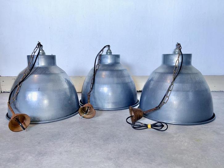 3 x hanglampen fabriekslampen metaal industrieel met ketting, Huis en Inrichting, Lampen | Hanglampen, Gebruikt, Minder dan 50 cm