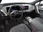 BMW iX xDrive40 M Gold Edition 77 kWh- Harman Kardon, Stoelm, Auto's, BMW, Automaat, Gebruikt, Met garantie (alle), Wit