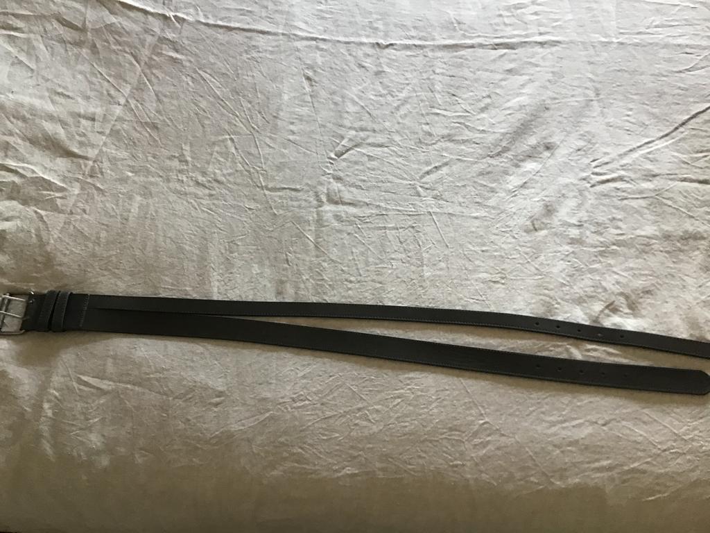 Grijze brede riem met zilverkleurige gesp., Overige kleuren, Echt leder, Zo goed als nieuw, Mango