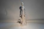 Lladro Tengra Spain Vrouw Hond, Ophalen of Verzenden, Zo goed als nieuw, Mens