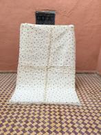 Beni Ouarain Marokkaans Berber Tapijt 239 x 163 cm, Huis en Inrichting, 150 tot 200 cm, Ophalen of Verzenden, Wit, Rechthoekig