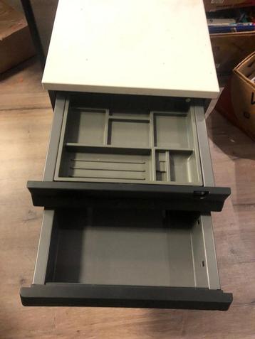 Bureau Ladeblok - 3 Laden - 60x45x75cm beschikbaar voor biedingen