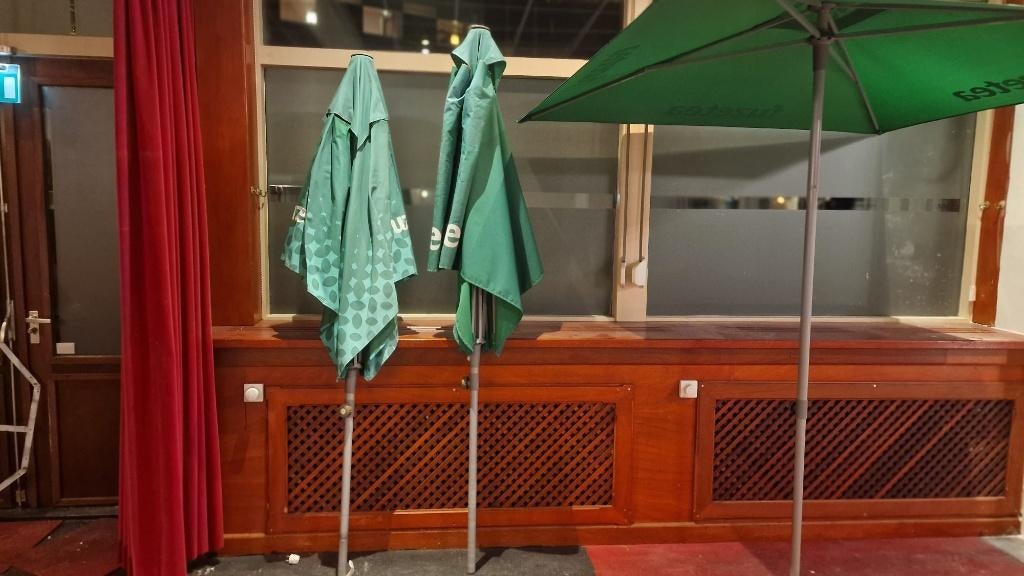 Parasol (fuze tea), Tuin en Terras, Parasols, Gebruikt, Ophalen