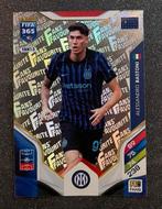 Panini Fifa365 2026   FANS’ FAVOURITE   BASTONI  INTER MILAN, Verzamelen, Sportartikelen en Voetbal, Ophalen of Verzenden, Zo goed als nieuw