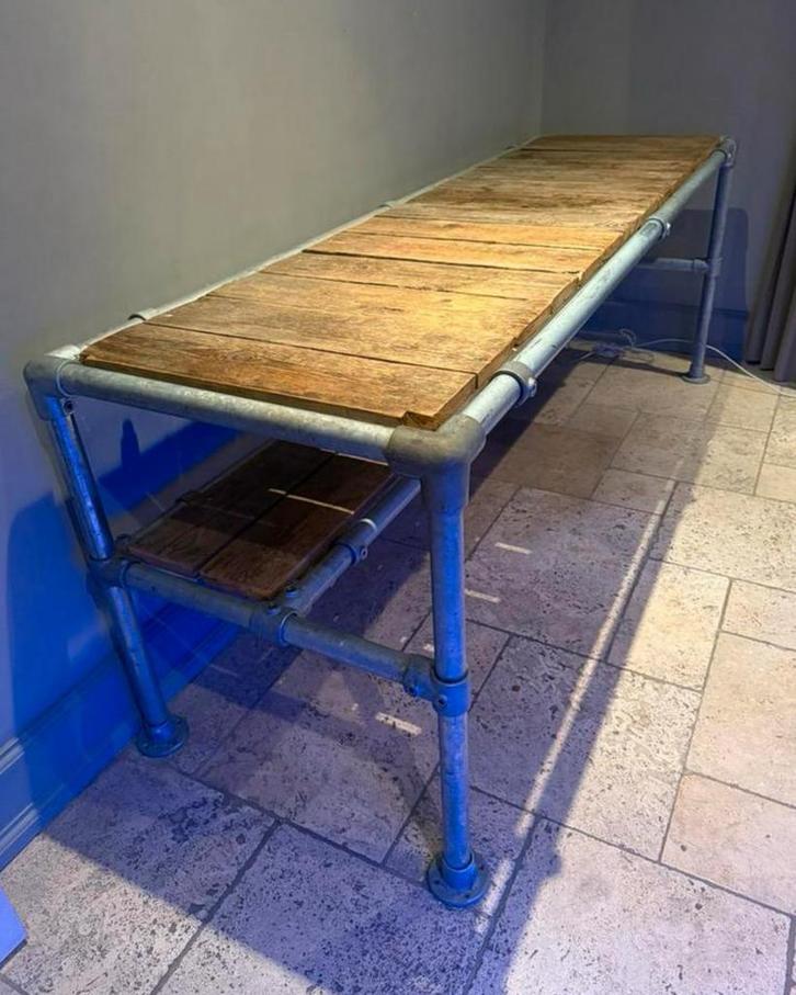 Industrieel Bureau, computer tafel van steigerbuis, planken, Huis en Inrichting, Tafels | Sidetables, Zo goed als nieuw, 200 cm of meer