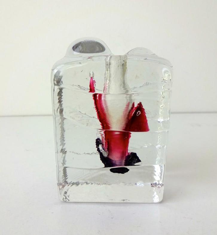 Glazen vaas solifleur helder met donkerrood en zwart 3726-g, Antiek en Kunst, Antiek | Glas en Kristal, Ophalen of Verzenden