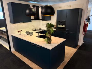 Showroom keuken voor maar €8750,- beschikbaar voor biedingen