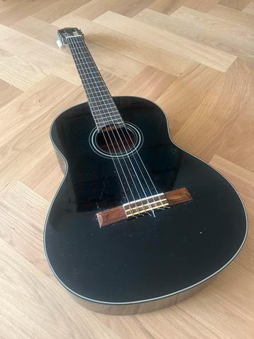 Yamaha C40bl (akoestische gitaar, incl. accessoires)