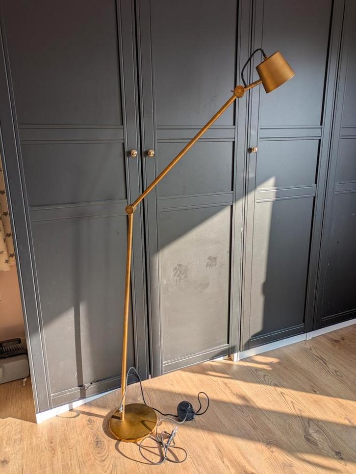 Messing vloerlamp, Huis en Inrichting, Lampen | Vloerlampen, Zo goed als nieuw, 150 tot 200 cm, Metaal, Ophalen