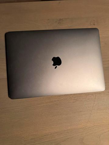 MacBook Air 13” - Intel i7 - 512GB SSD - 8GB RAM beschikbaar voor biedingen