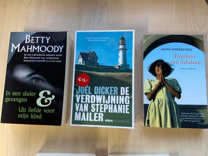 5 ROMANS, Boeken, Romans, Zo goed als nieuw, Ophalen of Verzenden