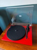 Pro-ject Essential II Matt Red Platenspeler, Ophalen of Verzenden, Zo goed als nieuw, Platenspeler, Overige merken