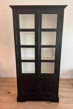 Klassiek servieskast met 4 planken en opbergruimte onderin, Huis en Inrichting, Kasten | Buffetkasten, Ophalen, 50 tot 100 cm