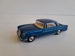 Mercedes Benz van Corgi Toys, Hobby en Vrije tijd, Modelauto's | 1:43, Ophalen of Verzenden, Gebruikt, Auto, Corgi