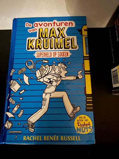 Rachel Renée Russell - Superheld op sokken, Boeken, Kinderboeken | Jeugd | 10 tot 12 jaar, Zo goed als nieuw, Ophalen of Verzenden