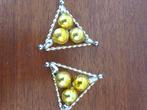(10) 2 gablonzers, ornament met drie glasballetjes., Ophalen of Verzenden, Gebruikt