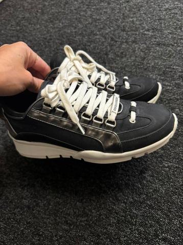 Dsquared dames sneakers beschikbaar voor biedingen