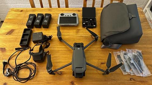 DJI Mavic 3 Pro Fly More Combo - in good condition, Audio, Tv en Foto, Drones, Zo goed als nieuw, Drone met camera, Ophalen of Verzenden