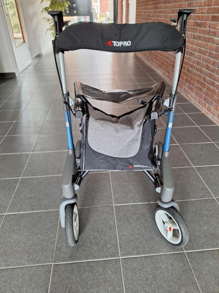 Rollator, Merk: Topra, Grijs-Blauw, Diversen, Rollators, Zo goed als nieuw, Lichtgewicht, Opvouwbaar, Ophalen
