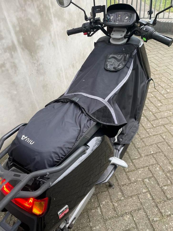 Beenkleed NIU N1S / NQi GTS, Fietsen en Brommers, Brommeronderdelen | Scooters, Zo goed als nieuw, Overige merken, Overige typen
