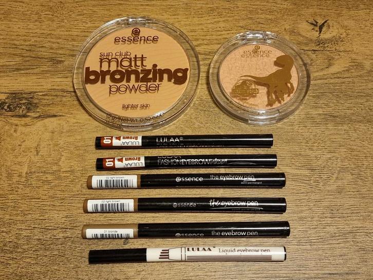 NIEUW Make-up set 2X matte poeder en 6X wenkbrauwpotlood, Sieraden, Tassen en Uiterlijk, Uiterlijk | Cosmetica en Make-up, Nieuw