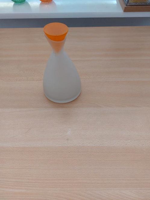 Decoratieve oranje-witte kan, Antiek en Kunst, Antiek | Glas en Kristal, Ophalen of Verzenden