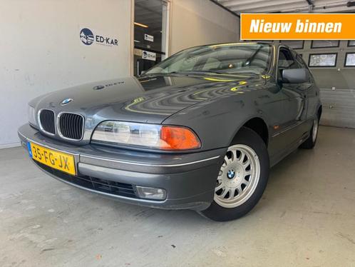 Bmw 5-SERIE 523i Executive AUT CLIMA PDC LMV HEEL NETTE AUTO, Auto's, BMW, Bedrijf, 5-Serie, ABS, Airbags, Centrale vergrendeling