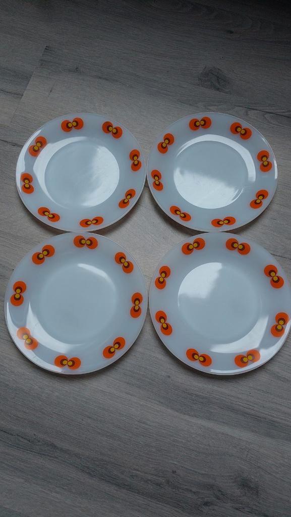 Bord Carina 23 cm Jana Glas pauwenoog 4x, Huis en Inrichting, Keuken | Servies, Glas of Glazen, Overige stijlen, Glas, Ophalen of Verzenden