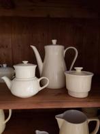 Petrus regout, koffie en thee pot met deksel en filters, Antiek en Kunst, Antiek | Servies compleet, Ophalen of Verzenden