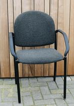 stapelstoelen met arm leuningen, Ophalen, Gebruikt, Metaal, Grijs