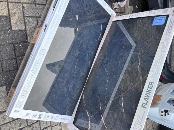 Tegellijm, 2x tegels, Doe-het-zelf en Verbouw, Tegels, Zo goed als nieuw, Wandtegels, Overige materialen, Minder dan 20 cm, Minder dan 20 cm