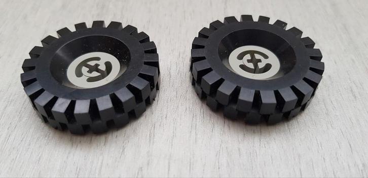 Lego Technic wielen, grijze velg / naaf + grof profiel band., Kinderen en Baby's, Speelgoed | Duplo en Lego, Gebruikt, Lego, Losse stenen