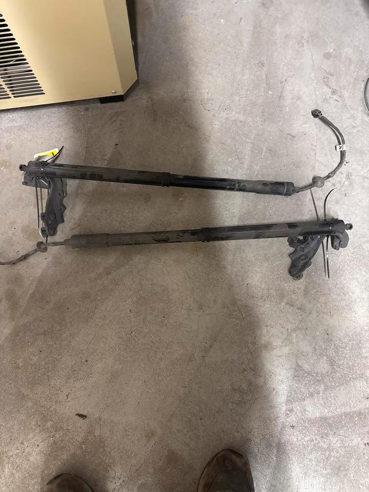 Gasdempers Elektrische Achterklep Land Rover Evogue, Auto-onderdelen, Besturing, Land Rover, Gebruikt, Ophalen of Verzenden